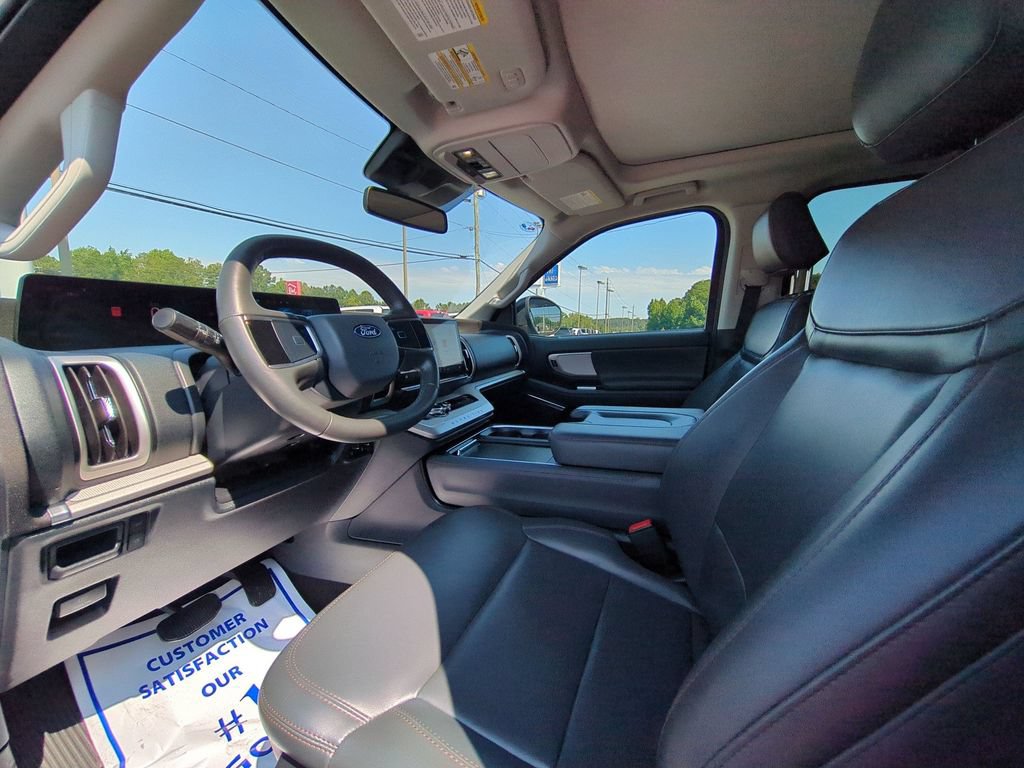 Certified 2025 Ford Expedition Active RWD image 12