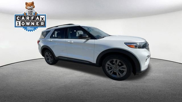 Certified 2023 Ford Explorer XLT w/ Equipment Group 202A AWD/4WD image 2