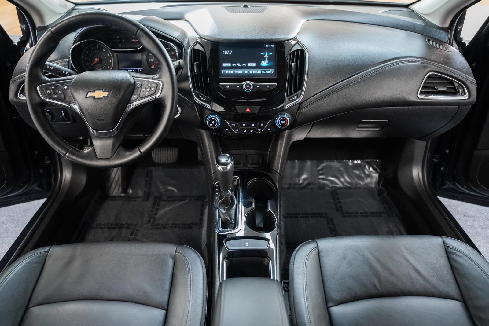 Used 2018 Chevrolet Cruze Premier FWD image 17