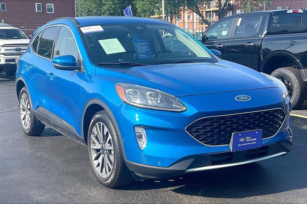 Certified 2020 Ford Escape Titanium AWD/4WD image 34