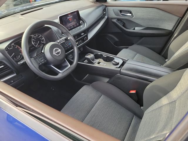 Used 2023 Nissan Rogue SV image 7