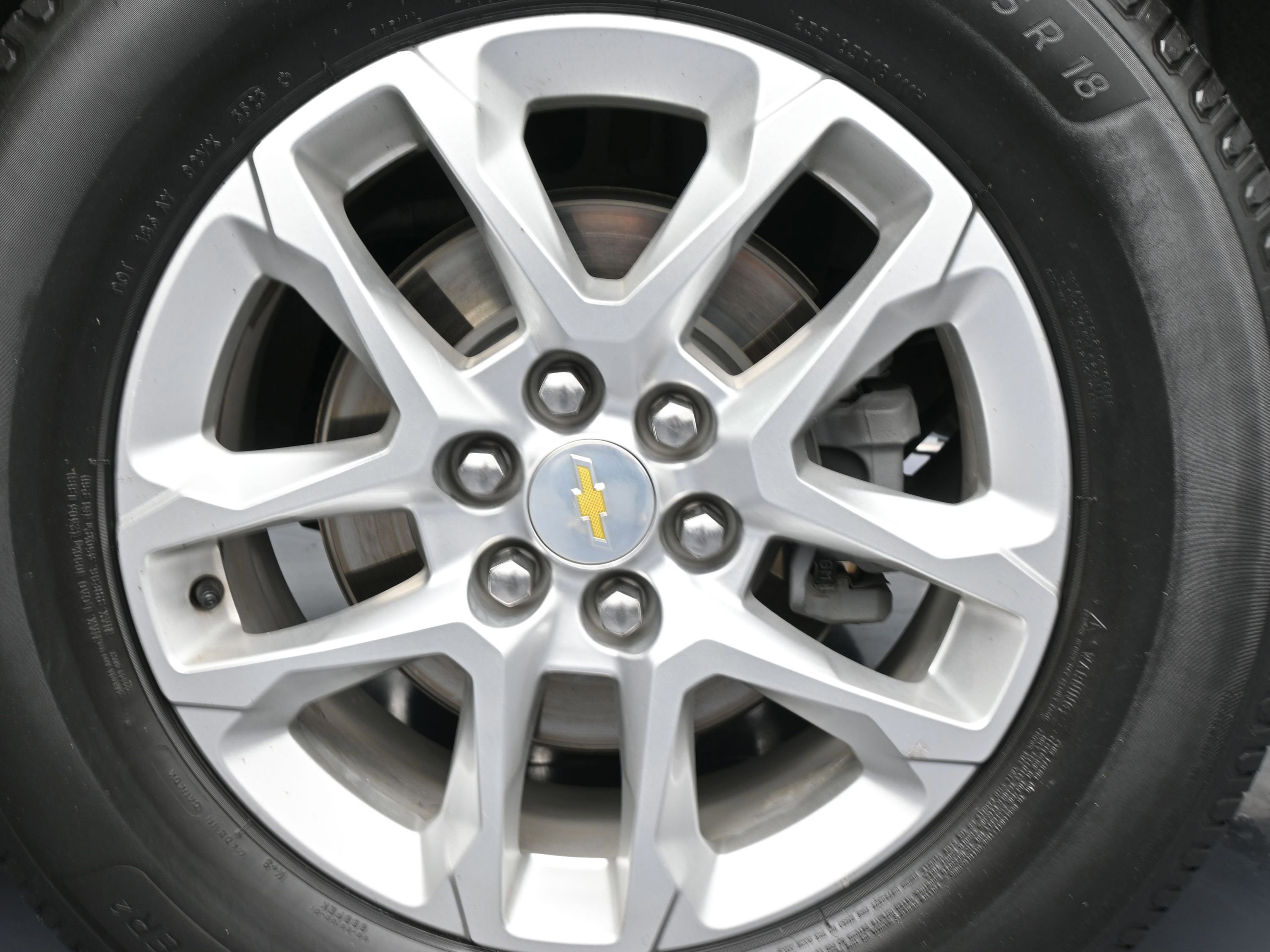 Used 2021 Chevrolet Traverse LT image 26