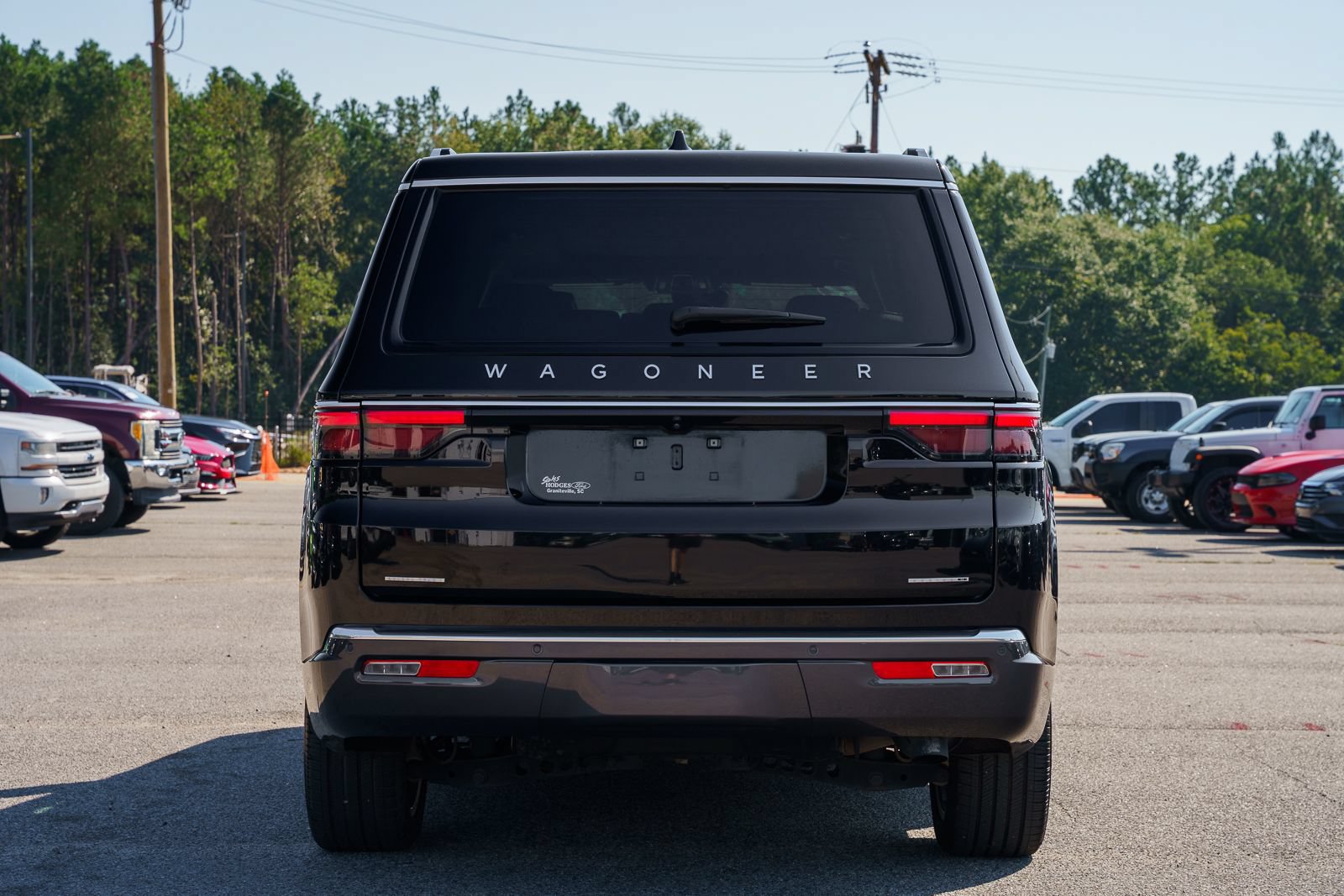 Used 2022 Jeep Wagoneer Series II w/ Premium Group I AWD/4WD image 6