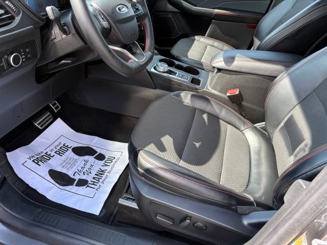 Certified 2024 Ford Escape ST-Line w/ Tech Pack #1 AWD/4WD image 15