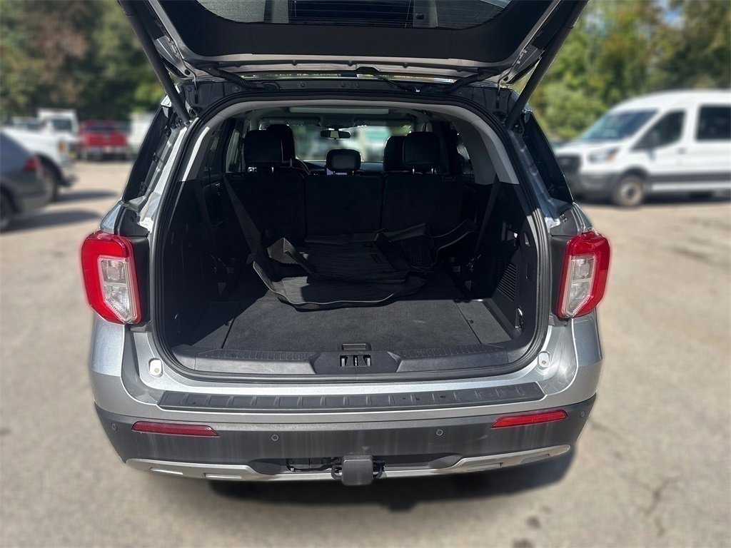 Certified 2023 Ford Explorer XLT w/ Equipment Group 202A image 11