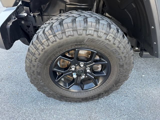 Used 2024 Jeep Wrangler Unlimited Sport AWD/4WD image 10