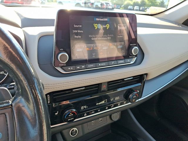 Used 2023 Nissan Rogue SV w/ SV Premium Package image 24