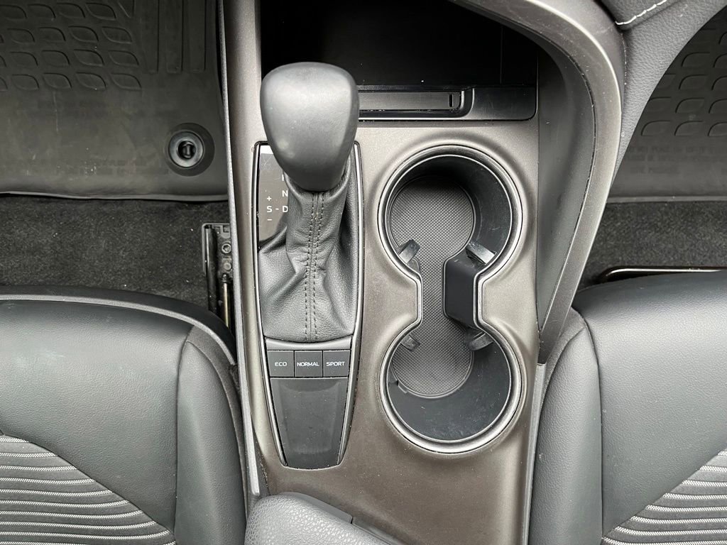 Used 2023 Toyota Camry SE w/ Convenience Package image 14