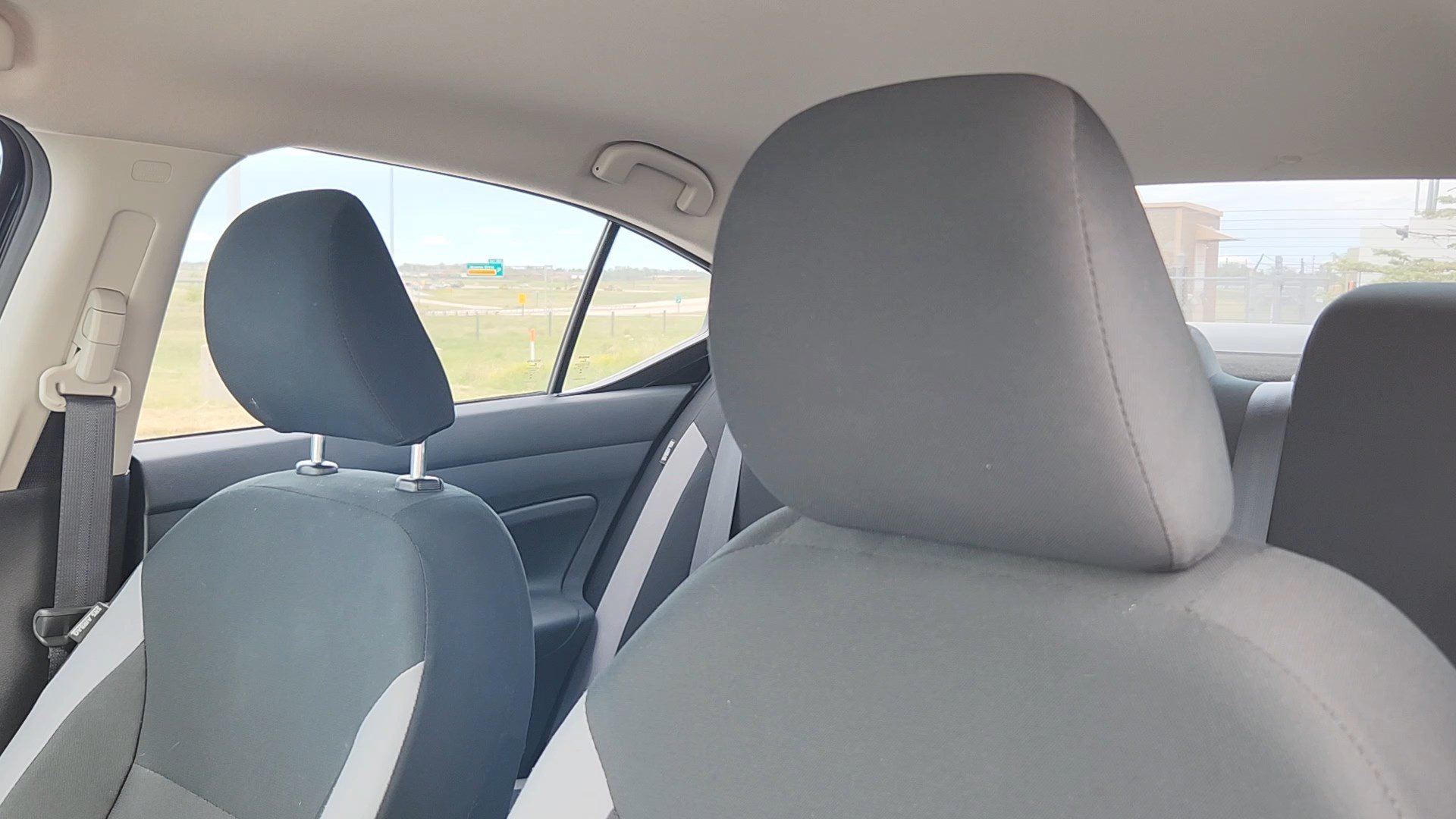 Used 2025 Nissan Versa S w/ Trunk Package FWD image 10