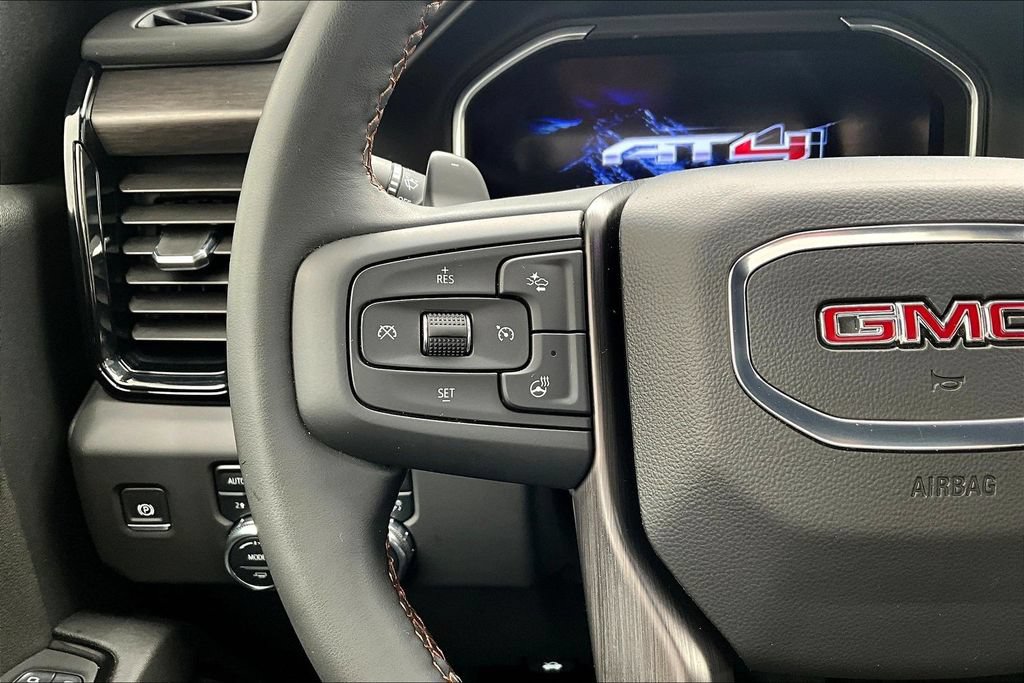 Used 2025 GMC Sierra 1500 AT4 w/ AT4 Premium Package AWD/4WD image 15