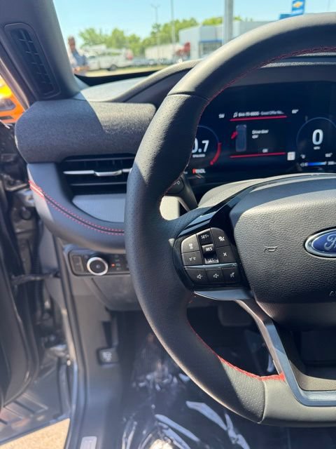 Certified 2026 Ford Explorer ST-Line w/ ST-Line Street Pack AWD/4WD image 14