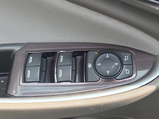 Used 2025 Chevrolet Malibu LT FWD image 20