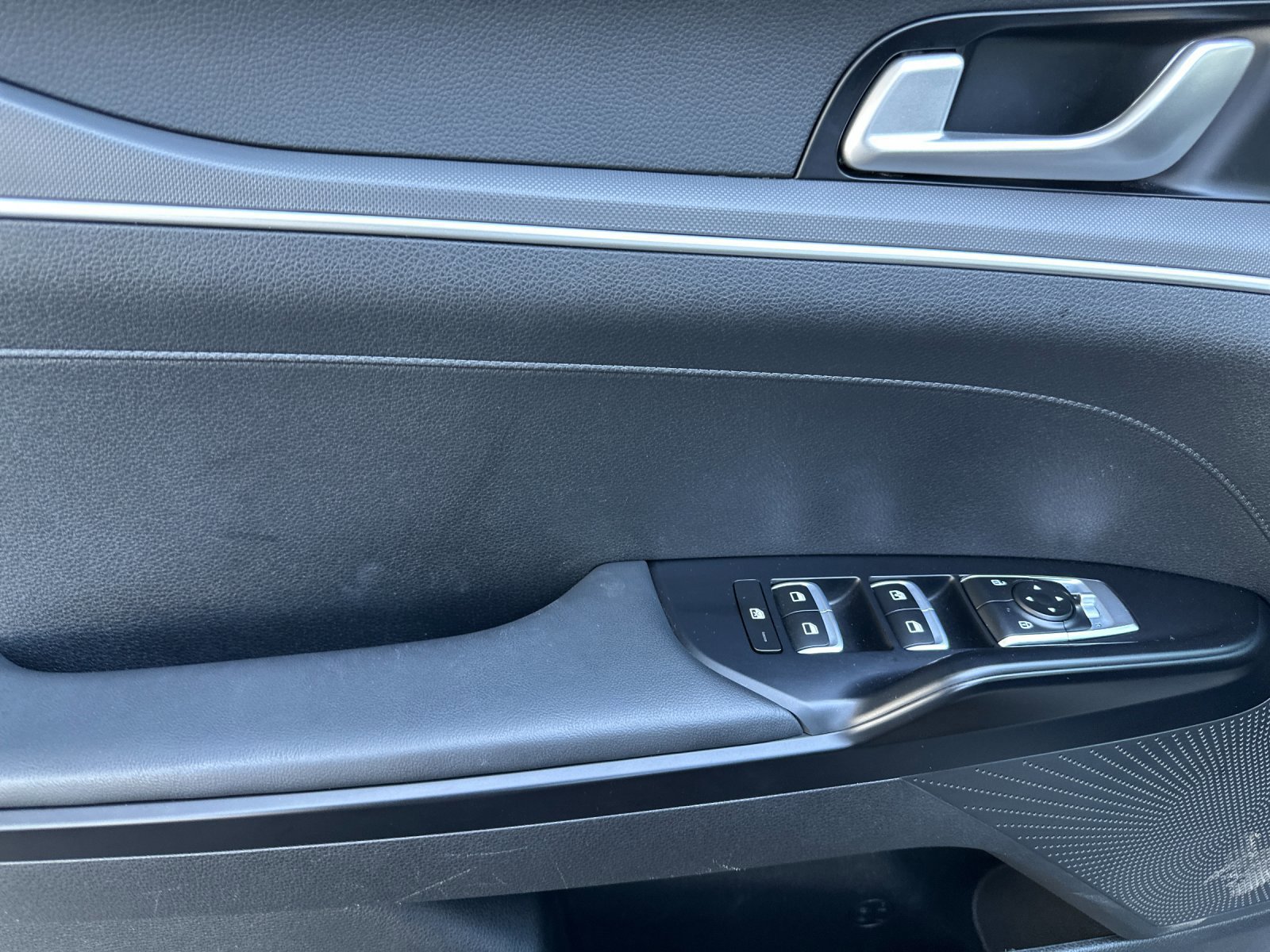 Used 2022 Kia K5 LX image 11