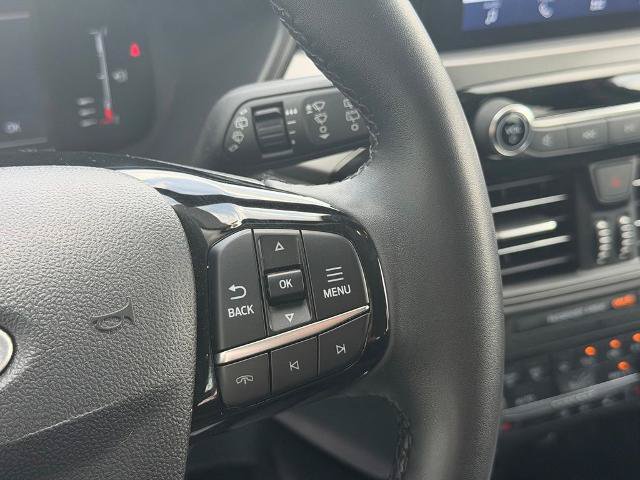 Certified 2023 Ford Escape Active AWD/4WD image 17