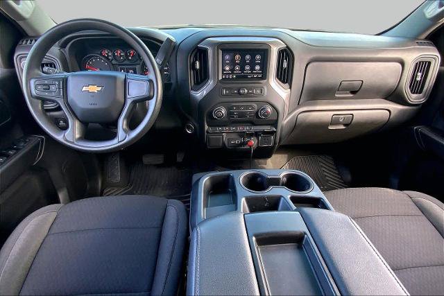 Used 2025 Chevrolet Silverado 1500 Custom w/ Turbomax Blackout Package AWD/4WD image 15
