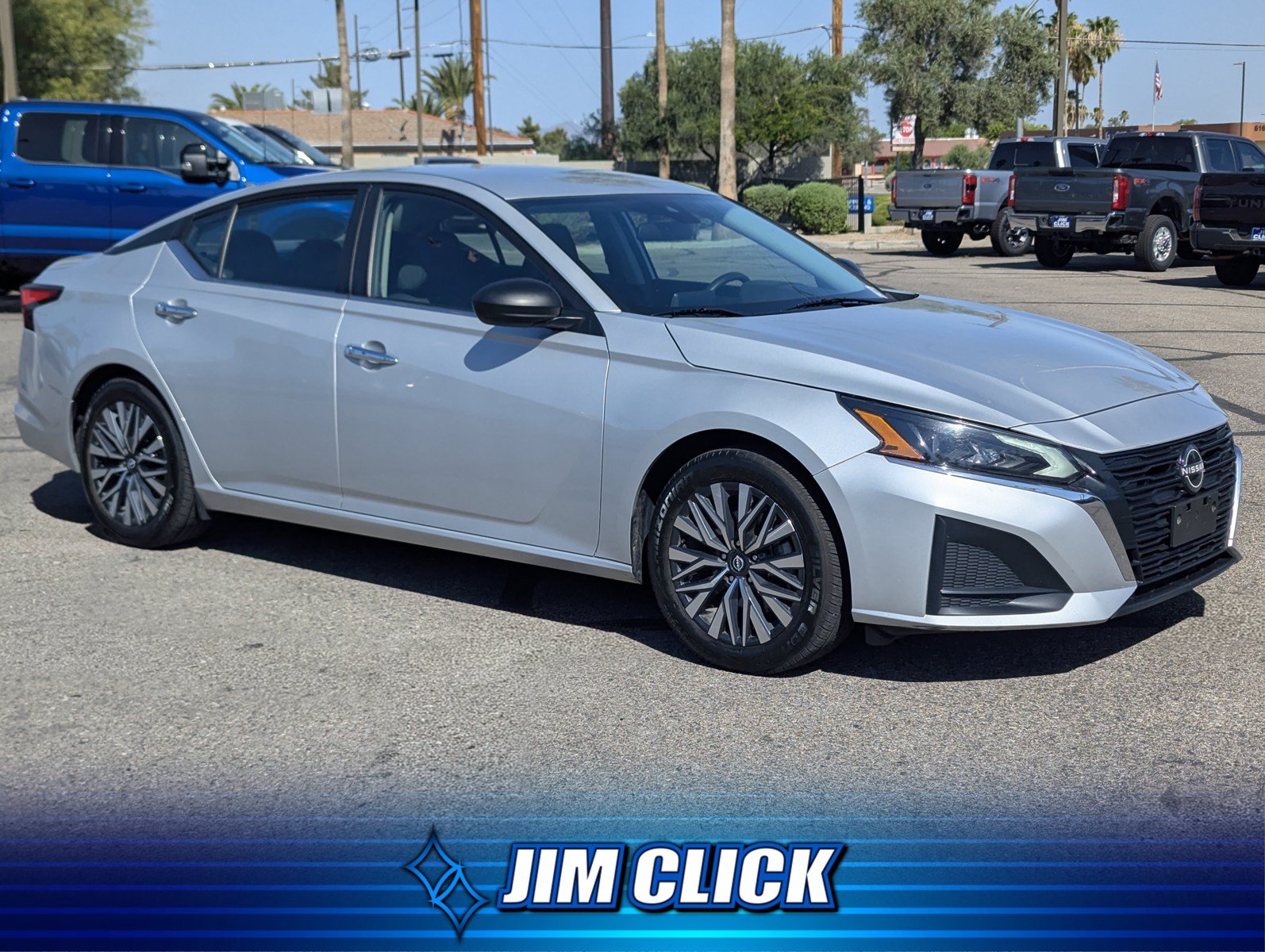 Used 2024 Nissan Altima 2.5 SV