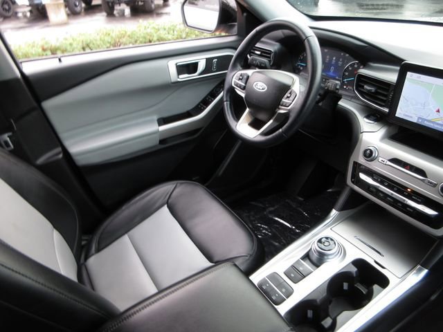 Certified 2022 Ford Explorer XLT w/ Equipment Group 202A image 21