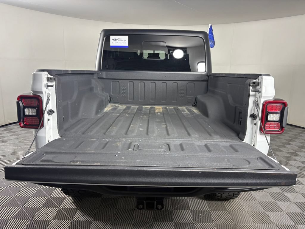 Used 2023 Jeep Gladiator Rubicon w/ LED Lighting Group AWD/4WD image 30