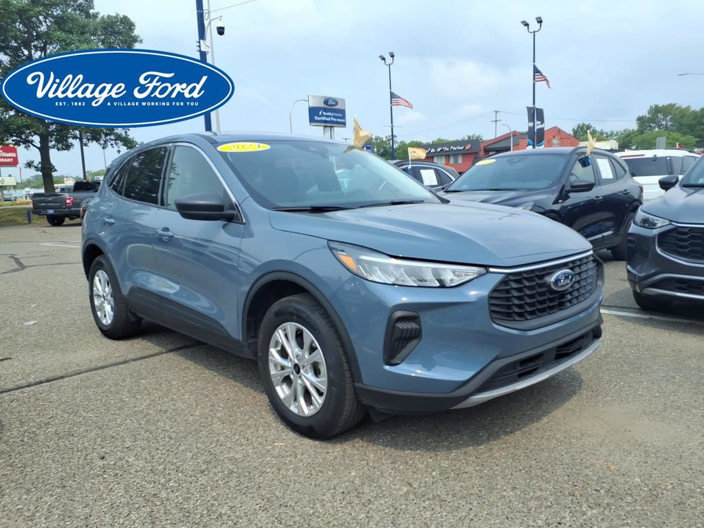 Certified 2024 Ford Escape Active w/ Tech Pack #1 AWD/4WD image 4