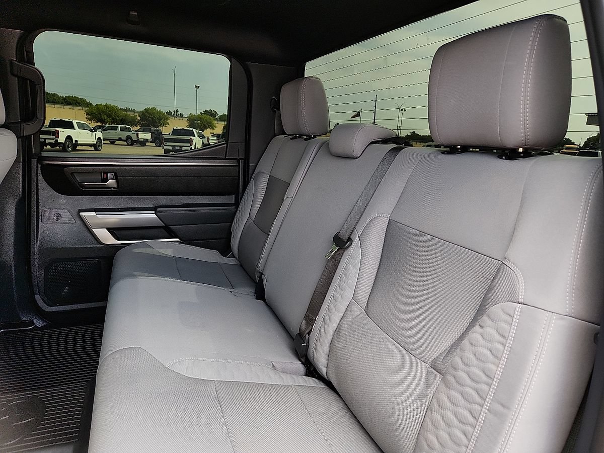 Used 2025 Toyota Tundra SR5 w/ SR5 Convenience Package AWD/4WD image 5