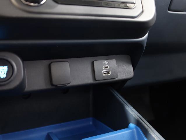 Certified 2025 Ford Maverick XLT w/ Equipment Group 301A AWD/4WD image 28