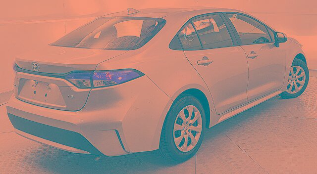 Used 2022 Toyota Corolla LE FWD image 3