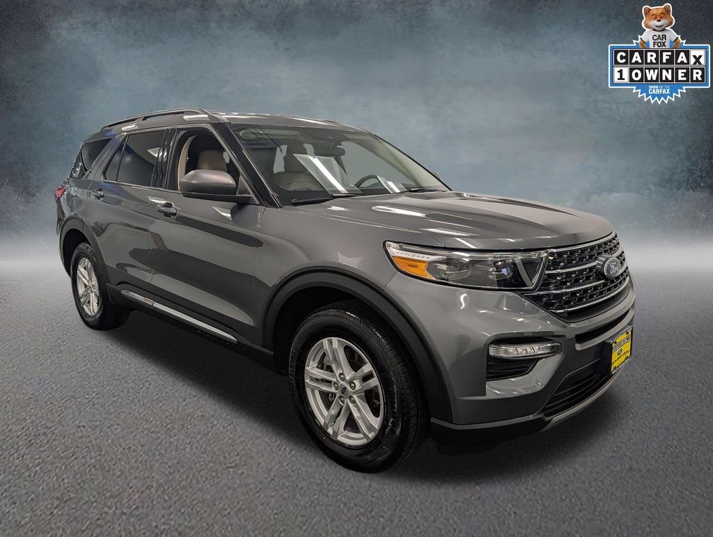 Certified 2023 Ford Explorer XLT w/ Equipment Group 202A AWD/4WD image 3