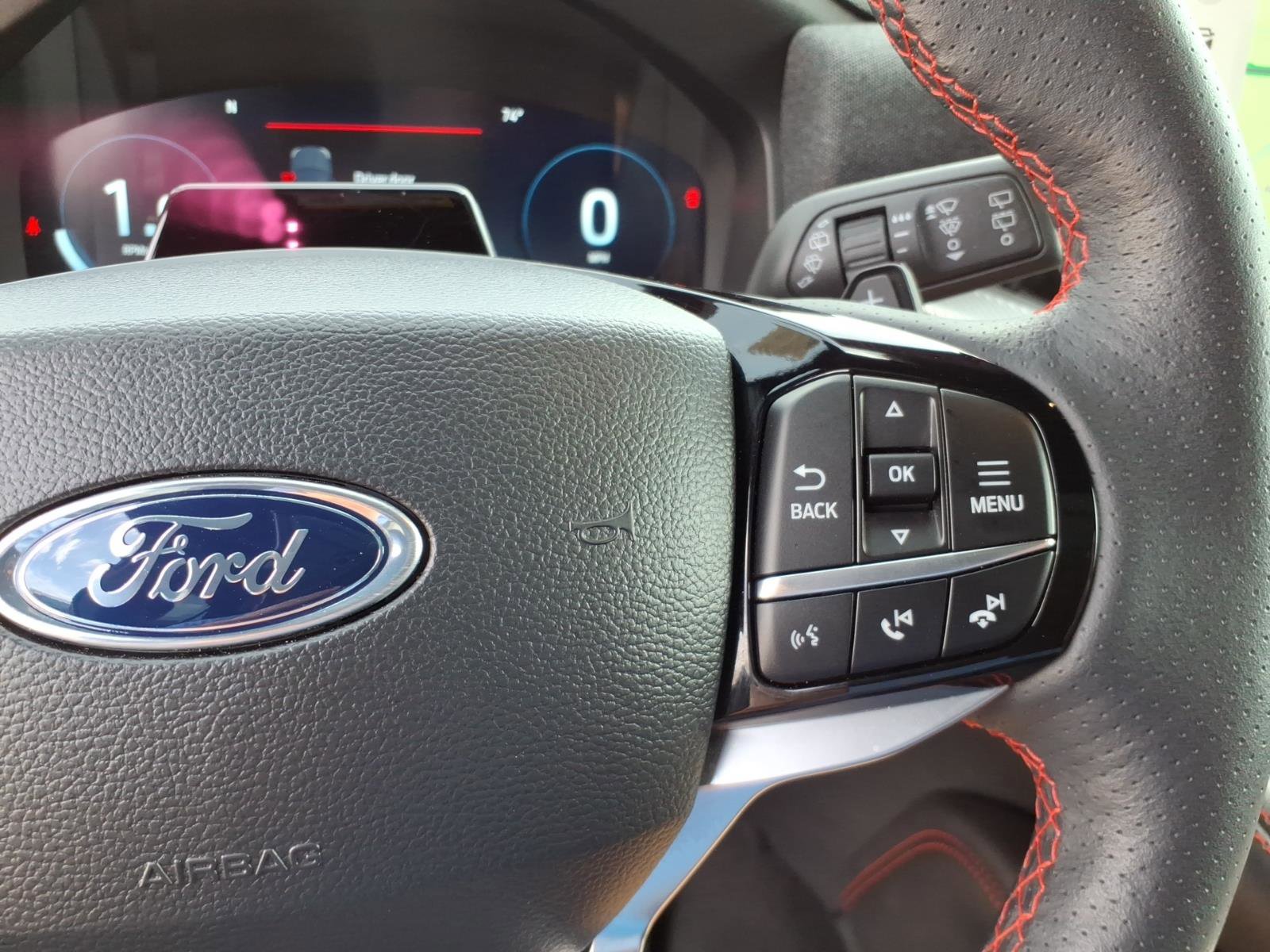 Certified 2025 Ford Explorer ST AWD/4WD image 18