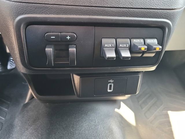 Certified 2019 Ford Transit 350 XL RWD image 25