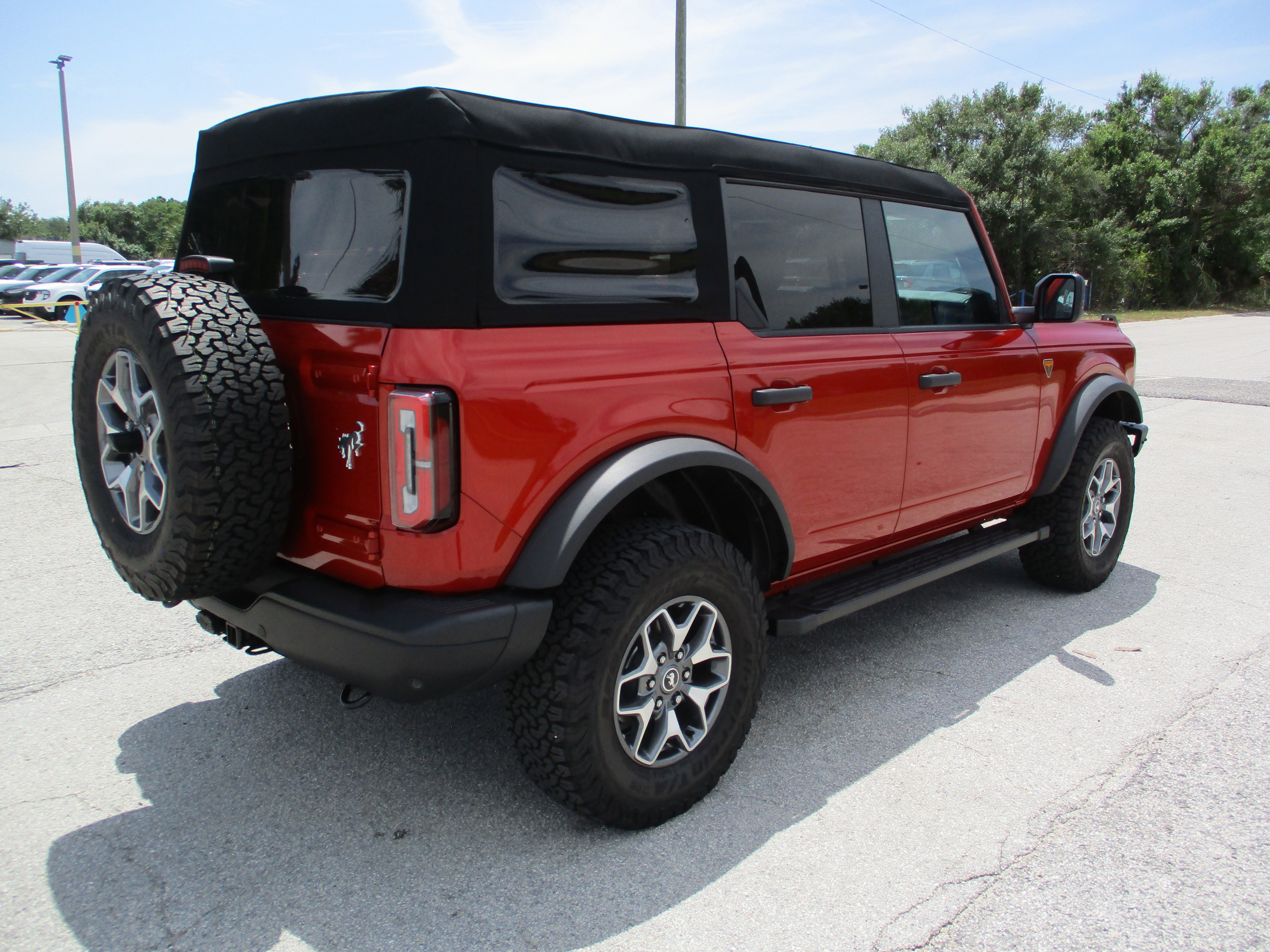 Certified 2024 Ford Bronco Badlands image 5