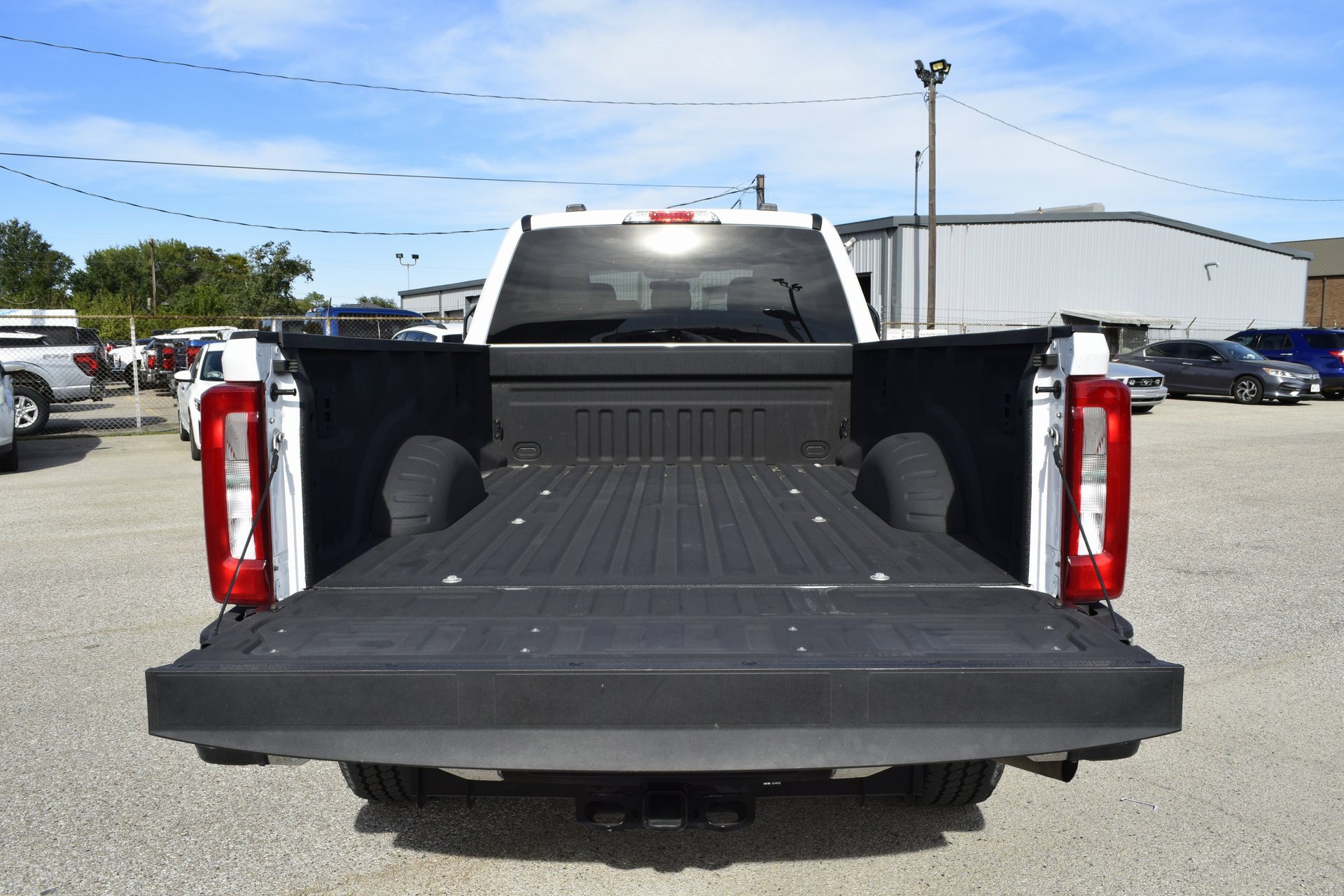 Certified 2024 Ford F350 XLT w/ FX4 Off-Road Package image 21