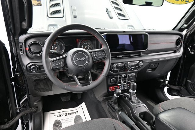 Used 2024 Jeep Wrangler Unlimited Rubicon AWD/4WD image 20