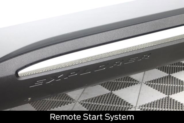 Certified 2025 Ford Explorer Active w/ Active Comfort Package image 22