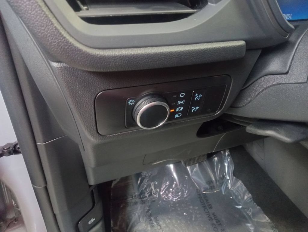 Certified 2025 Ford Escape Active AWD/4WD image 28