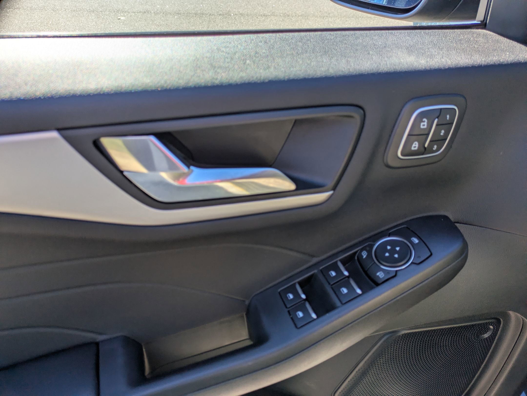 Certified 2022 Ford Escape SEL w/ Technology Package image 16