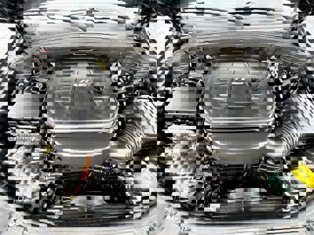 Used 2018 Jeep Grand Cherokee Laredo image 25