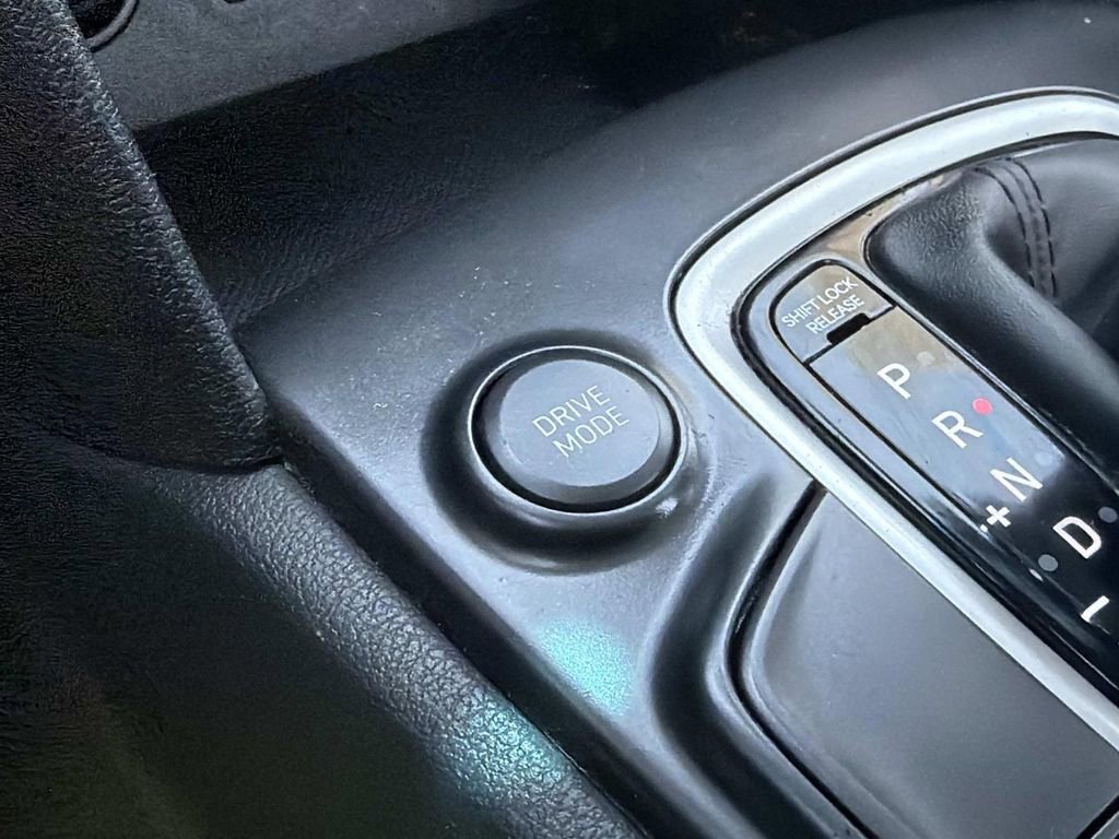 Used 2019 Hyundai Kona SE FWD image 25