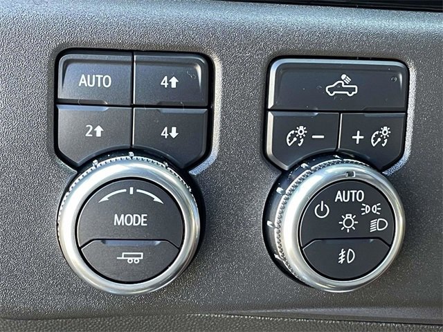 Used 2024 GMC Sierra 1500 Elevation image 28