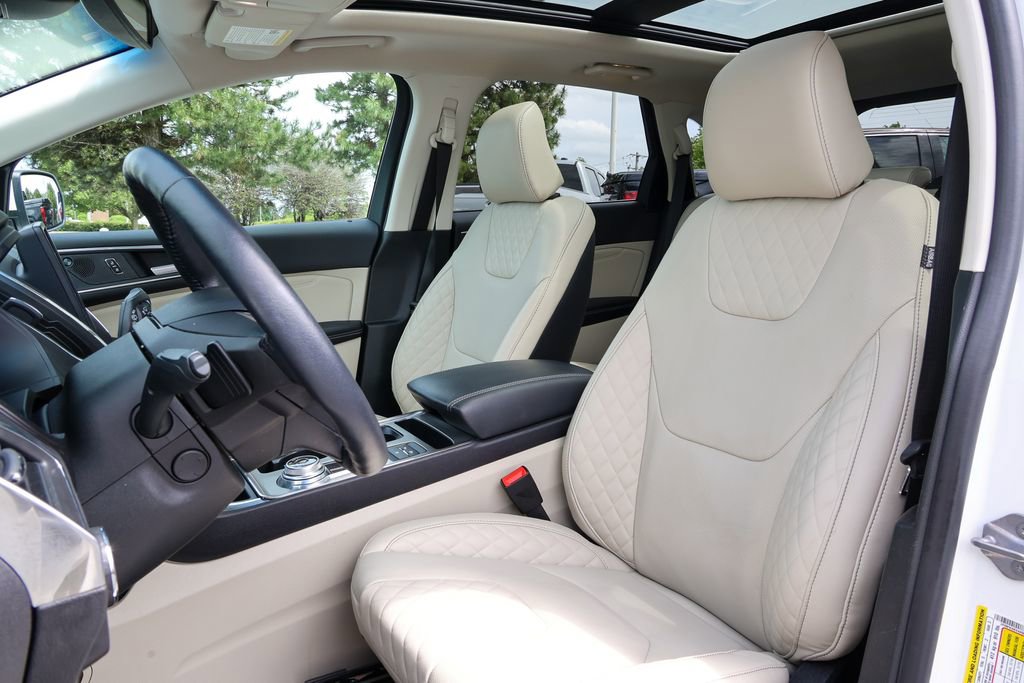 Certified 2024 Ford Edge Titanium w/ Titanium Elite Package AWD/4WD image 37