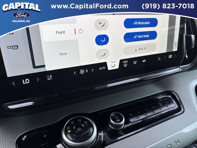 Certified 2025 Ford Expedition Active AWD/4WD image 30