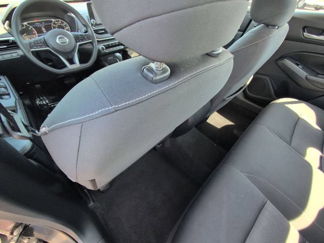 Used 2022 Nissan Altima 2.5 SV FWD image 14