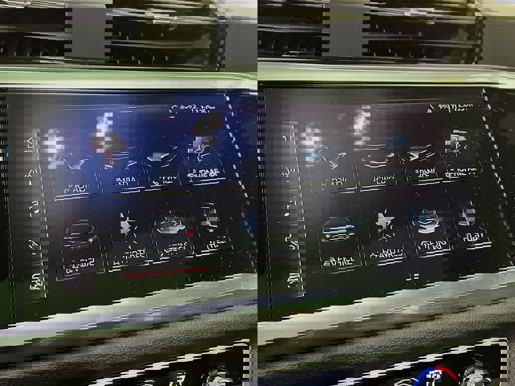 Used 2024 Audi Q3 2.0T Premium image 17