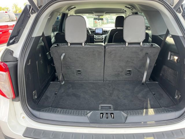 Certified 2022 Ford Explorer XLT w/ Equipment Group 202A AWD/4WD image 27