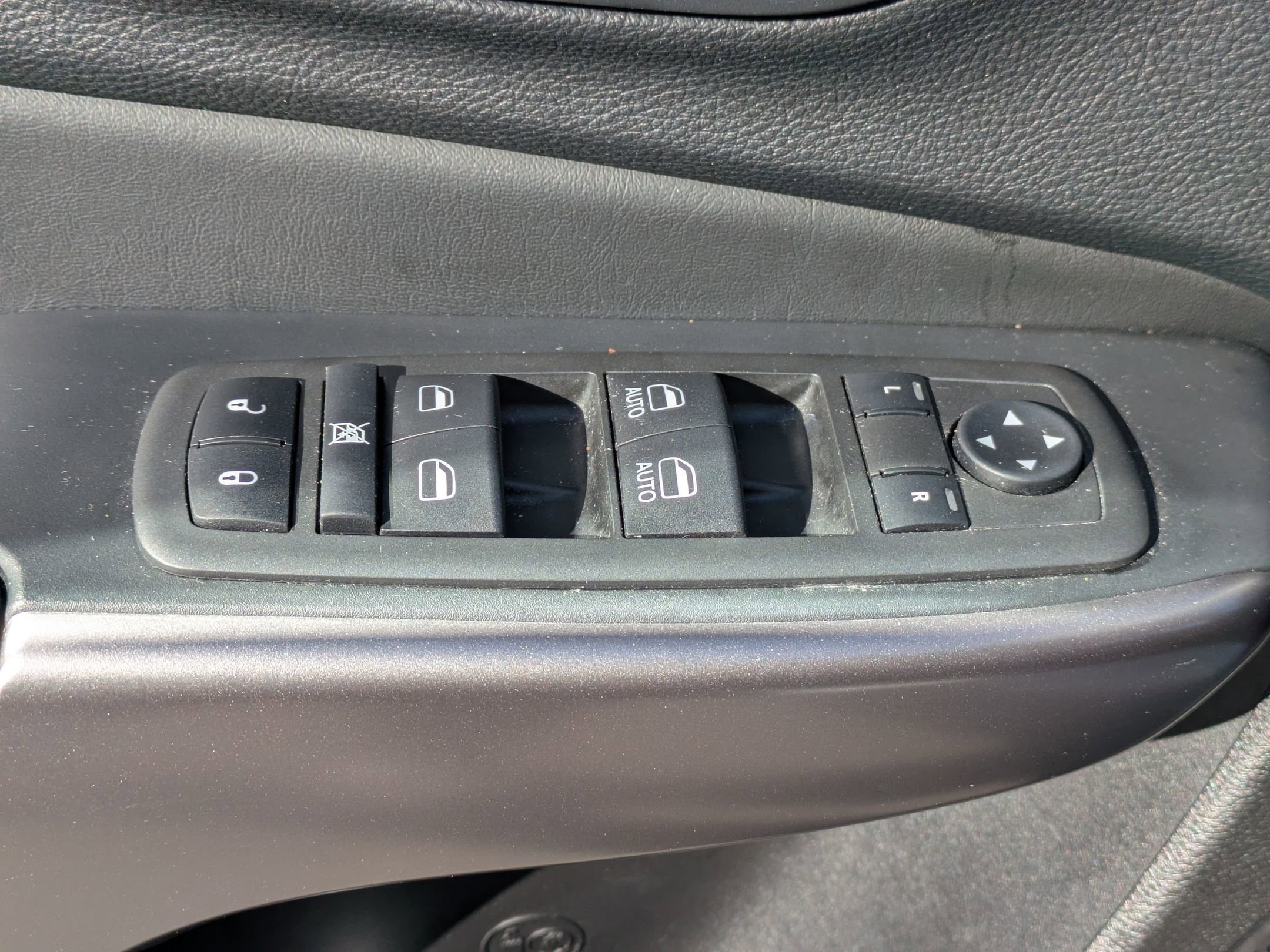 Used 2021 Jeep Cherokee Latitude Lux w/ Trailer Tow Group image 11