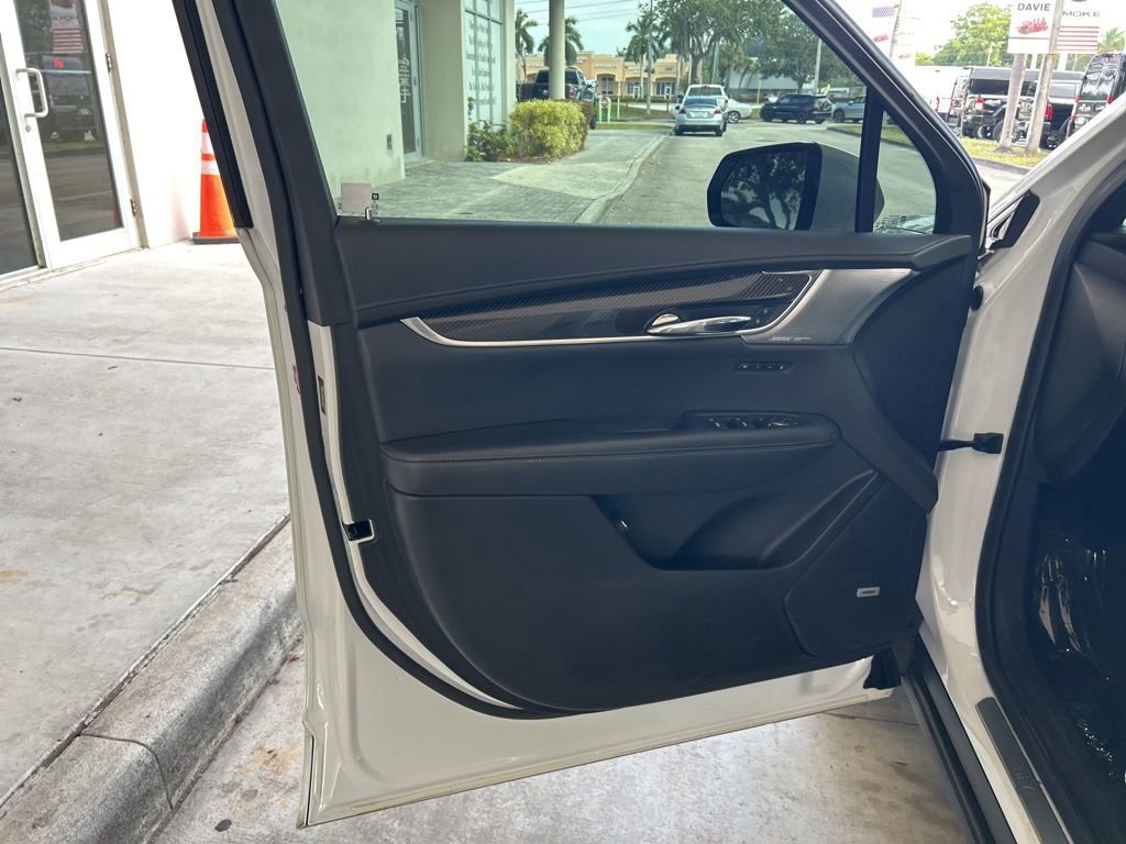 Used 2021 Cadillac XT6 Sport image 44