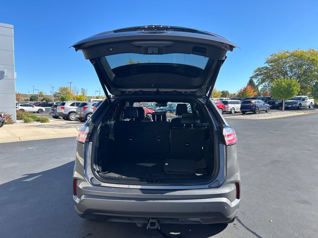 Certified 2024 Ford Edge ST-Line w/ Class II Trailer Tow Package AWD/4WD image 21