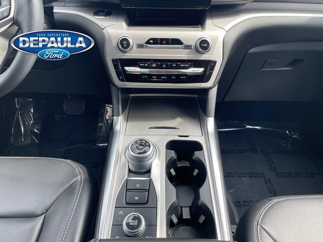 Certified 2023 Ford Explorer XLT w/ Equipment Group 202A AWD/4WD image 14