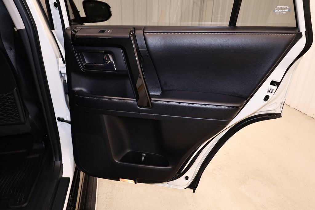 Used 2019 Toyota 4Runner Limited AWD/4WD image 21