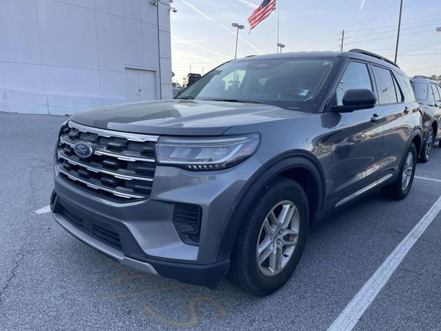 Certified 2025 Ford Explorer Active image 9