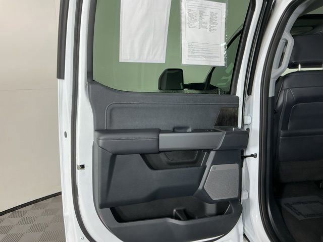Certified 2025 Ford F450 Lariat w/ FX4 Off-Road Package image 29